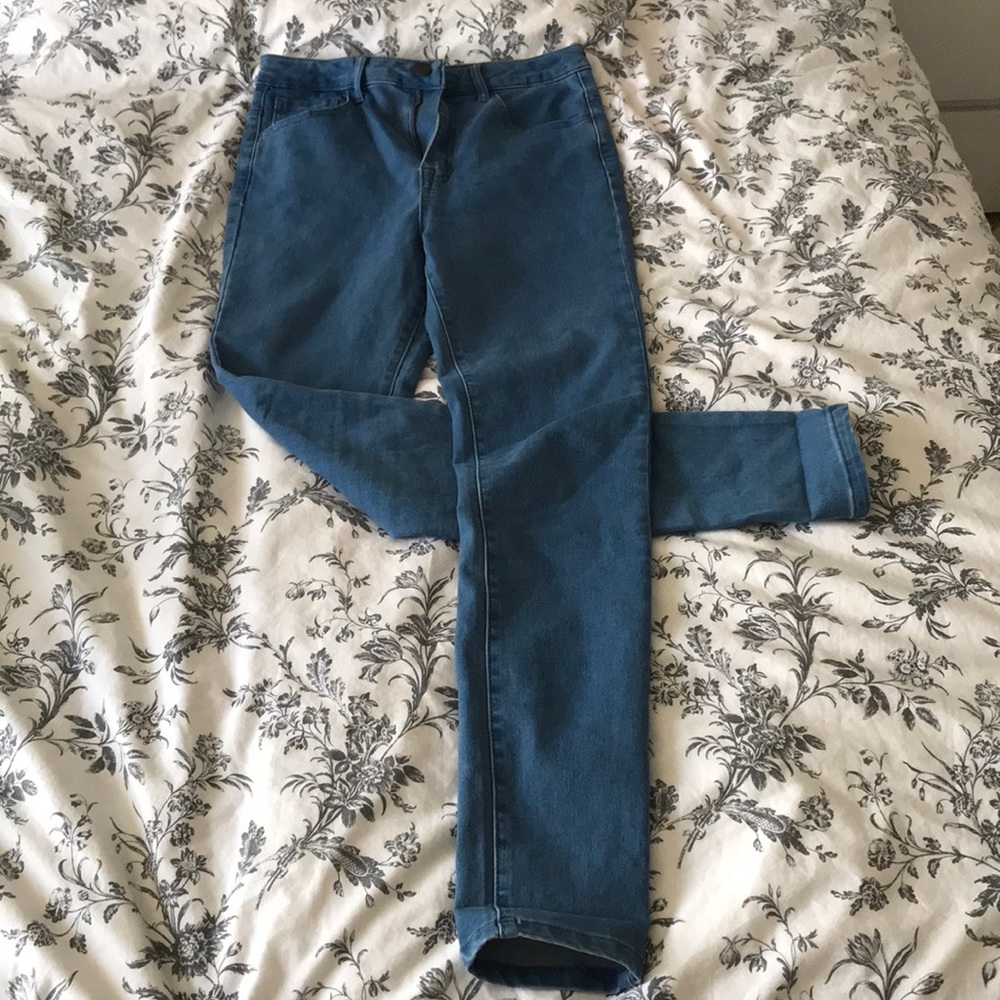 Skinny Jeans (High-waisted)